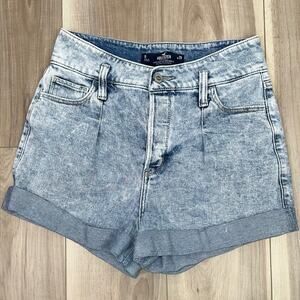 Hollister Women's Light Blue Denim Shorts